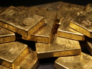 Полюс золото потерял 5%